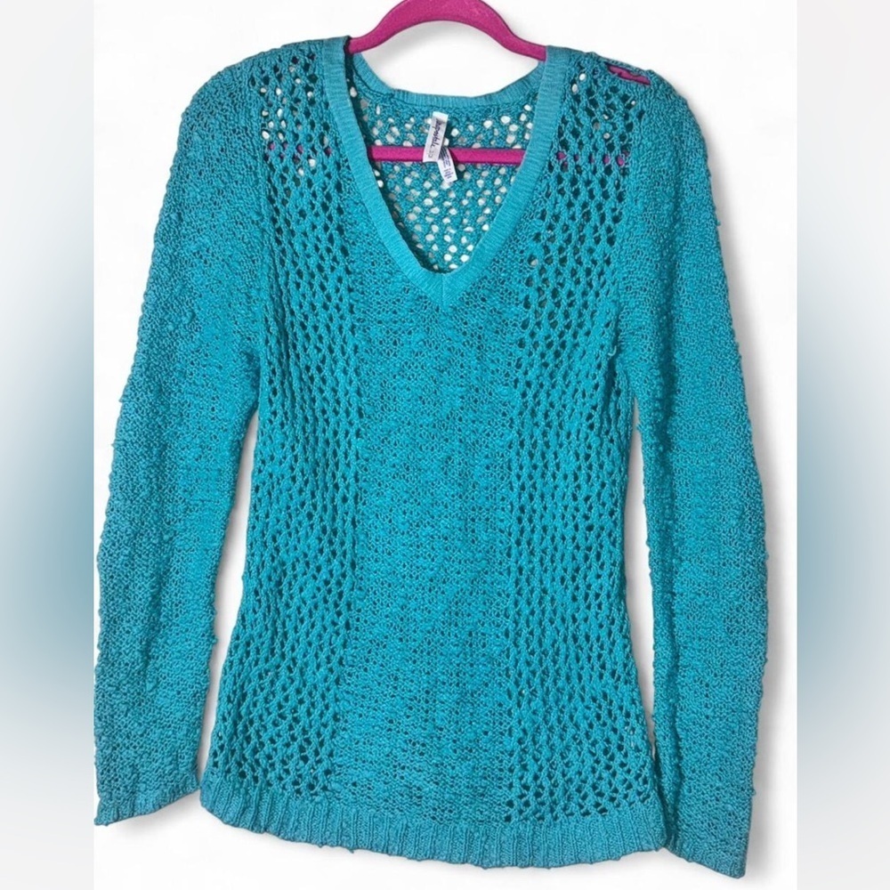 Aeropostale Women's V-Neck Turquoise Sweater